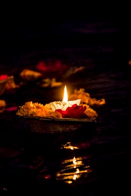 photo-of-a-lighted-candle-2730218